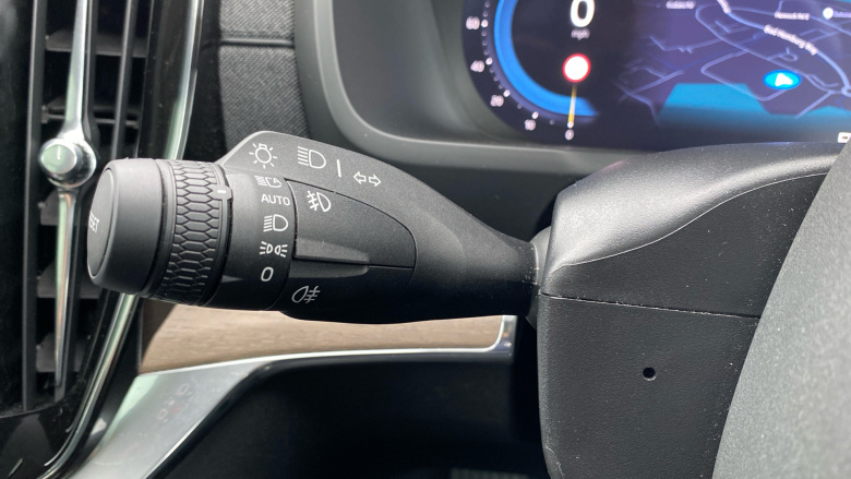 Volvo XC90 2.0 T8 PHEV Plus Dark 5dr AWD Geartronic Estate